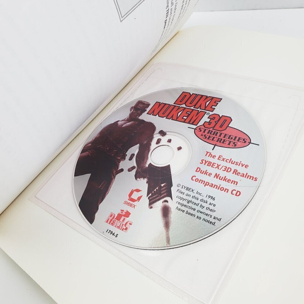 Duke Nukem 3D Book Official Strategies Secrets by Mendoza w/ CD-ROM 1996 - Picture 2 of 10